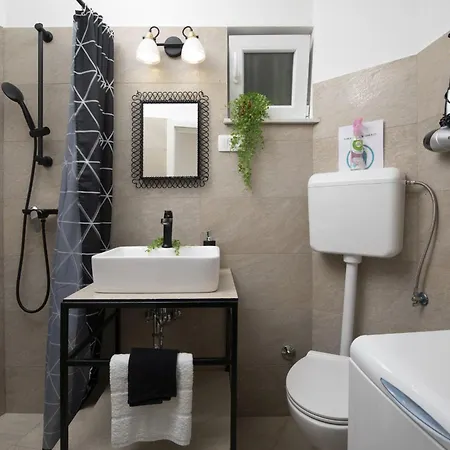 Nika 2 Apartamento Ika